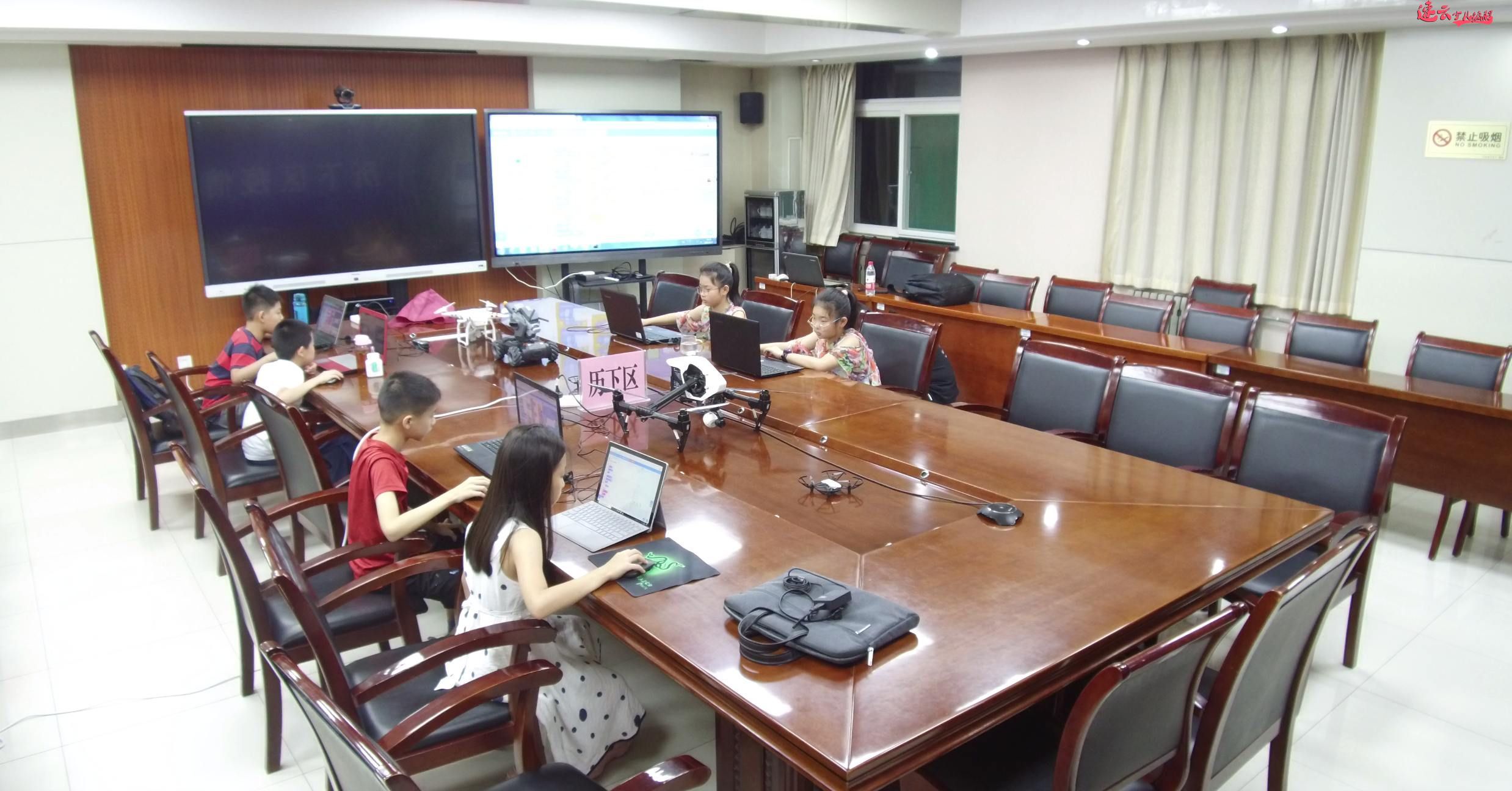 光明日报报道：编程教育已成低龄化，是科技发展必然趋势！~济南少儿编程~山东少儿编程~少儿编程(图1)